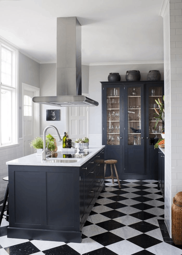 Negro: Nueva tendencia de color para muebles de cocina